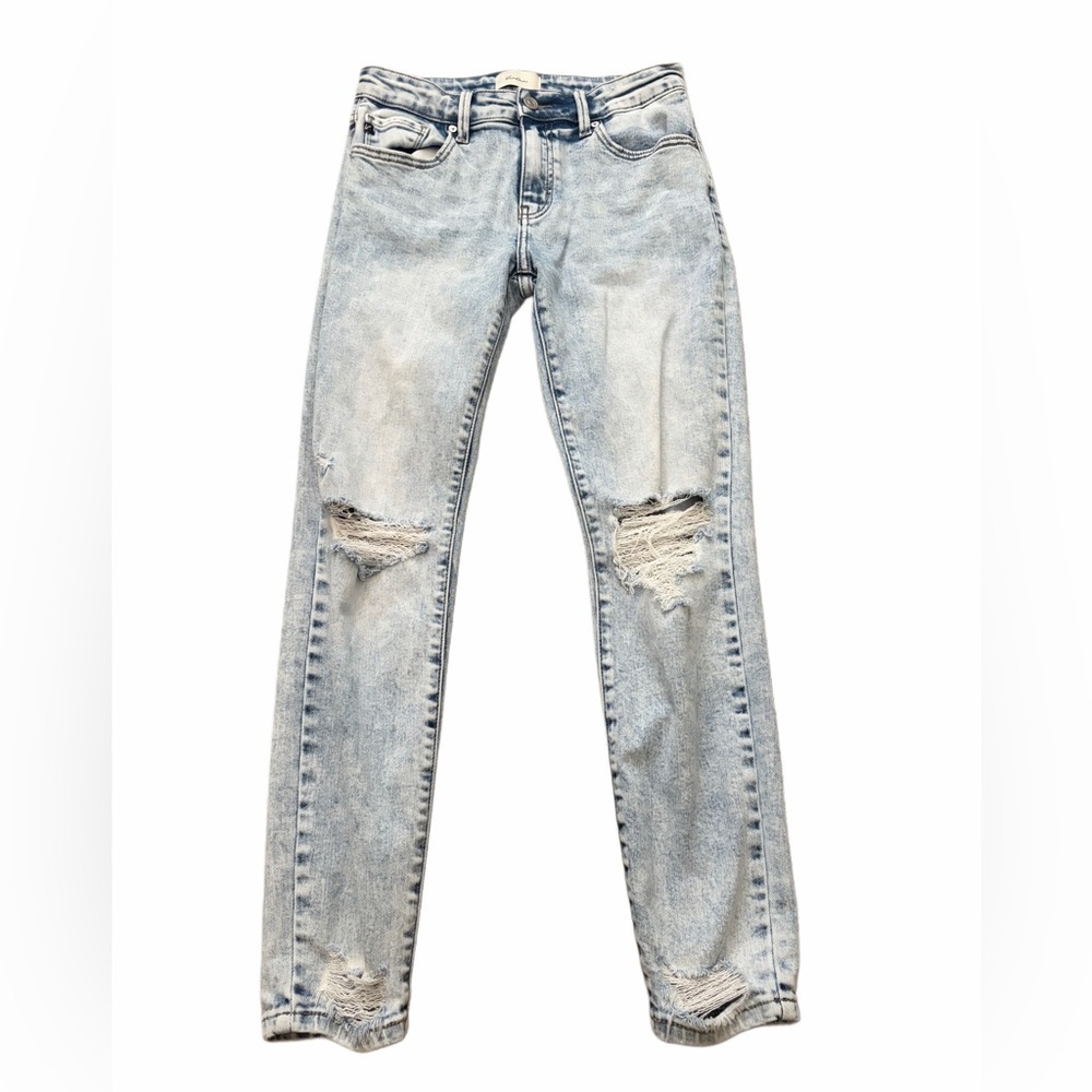 KanCan Light Blue Distressed Slim Straight Jeans LIKE NEW